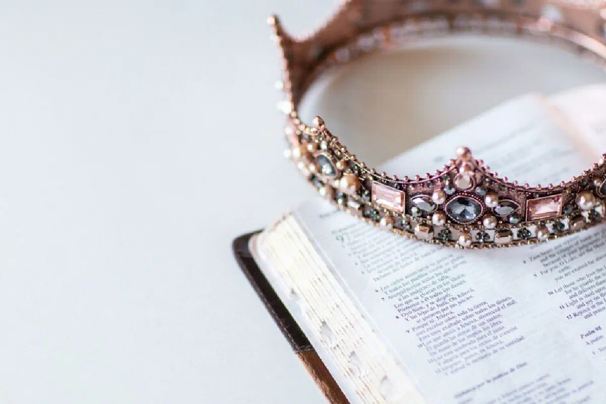 How can we store up treasures in heaven?
