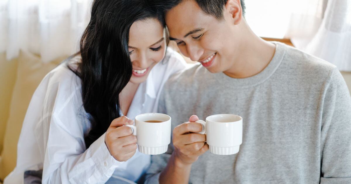 What does 1 Peter 3:7 mean by referring to wives as the 'weaker vessel'?