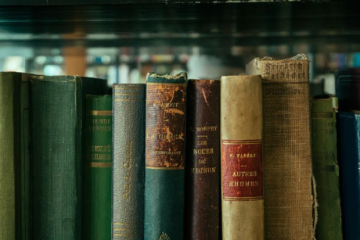 Close-up view of a row of vintage books in a library setting in Istanbul.