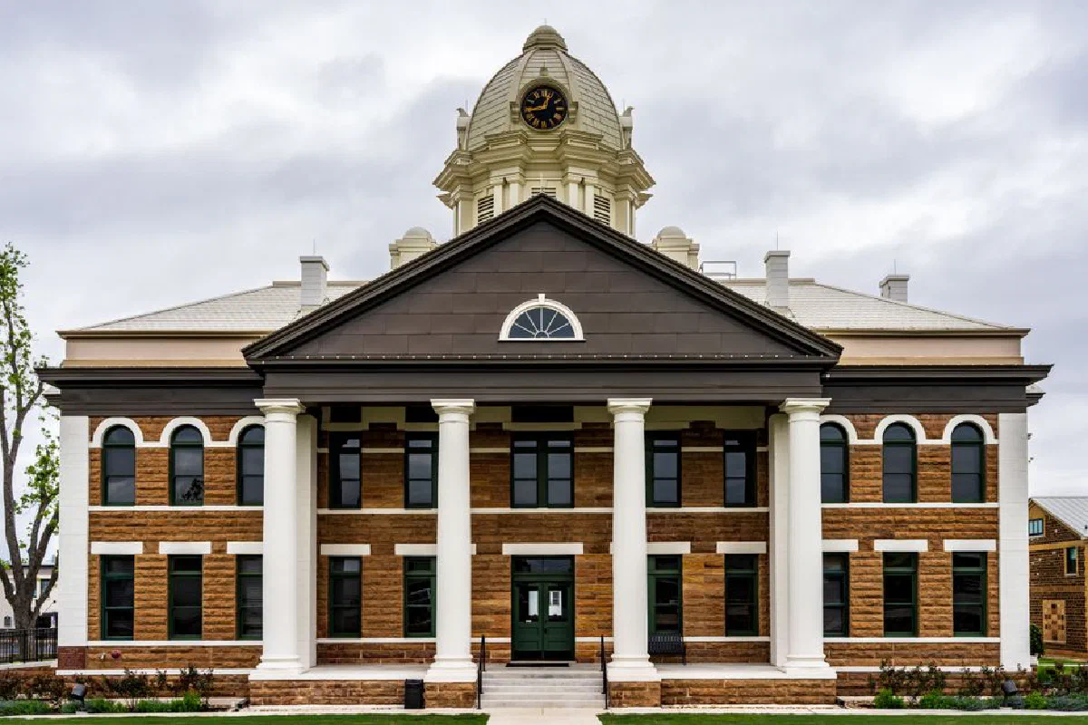 Front view of the historic Mason County Courthouse in Mason, Texas, USA.