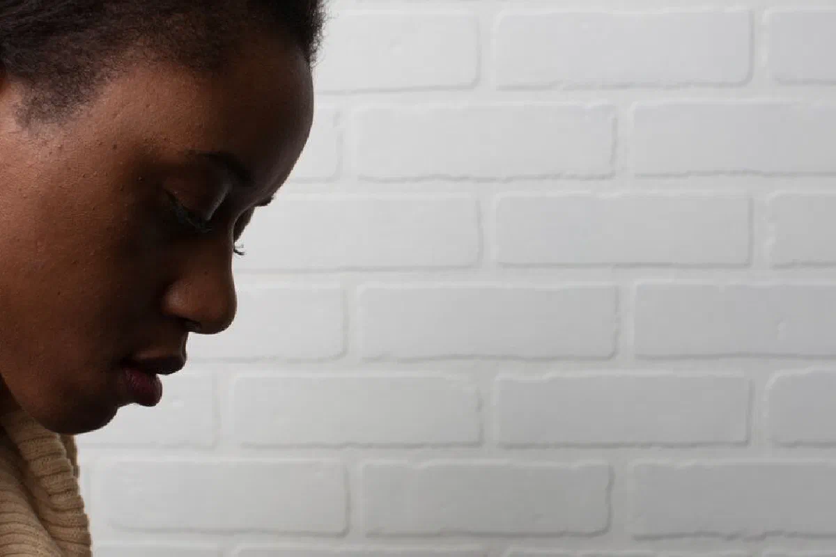 Can widows / widowers remarry? What is the biblical view of remarriage after the death of a spouse?